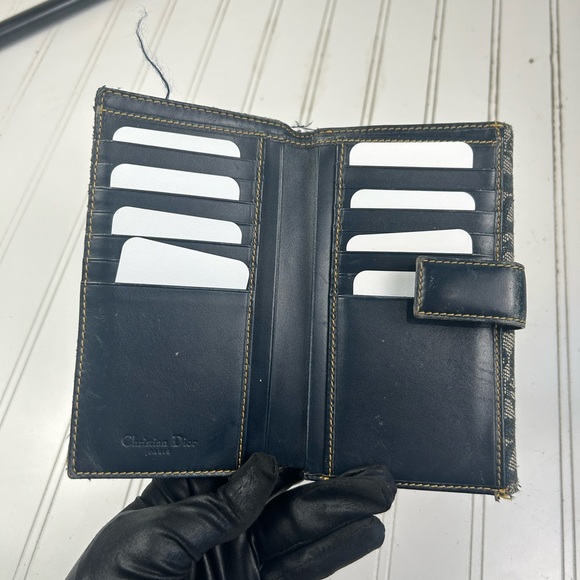 Dior Black and Gray Wallet - Picture 4 of 9